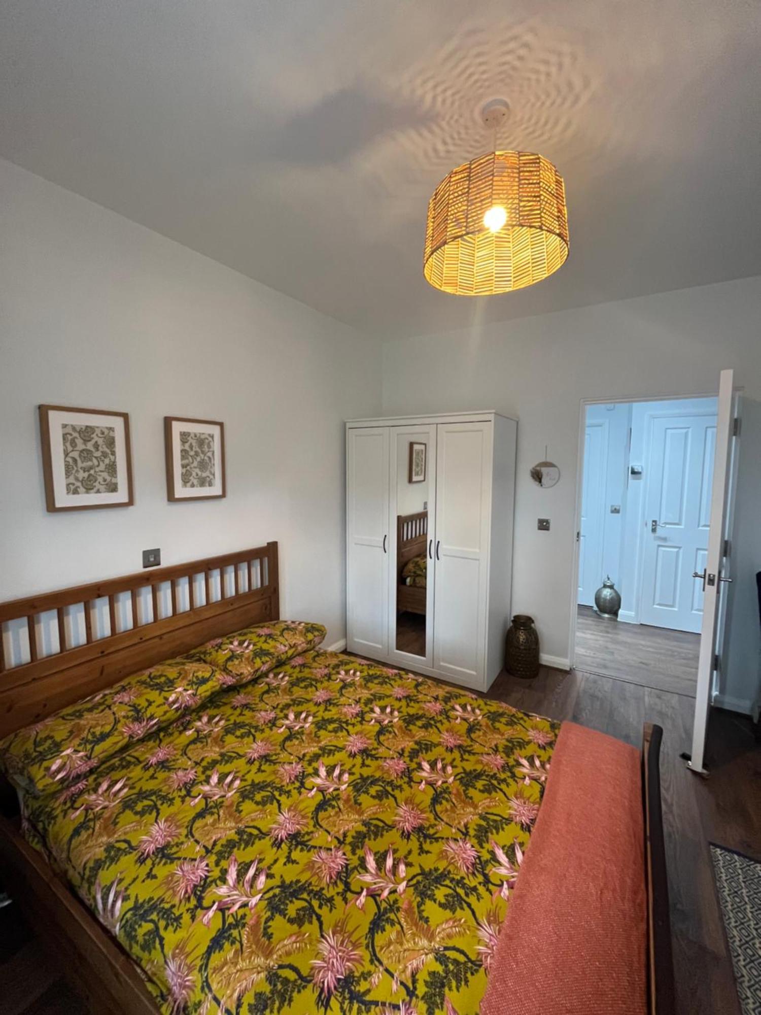 Apartment Inviting & Spacious 3bd Flat - Shadwell *